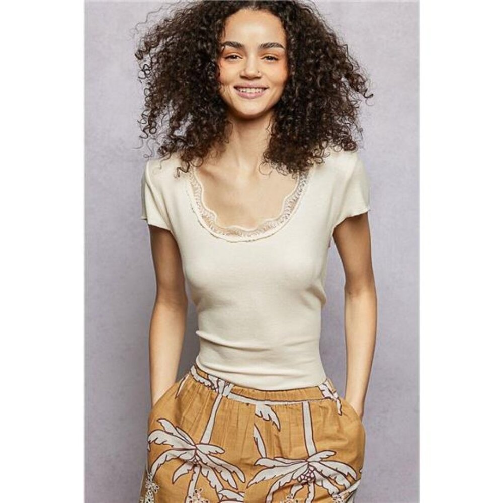 POL Round Neck Short Sleeve Crop T-Shirt with Lace Trim - Picture 2 of 16